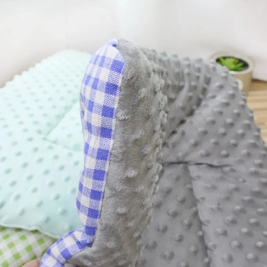 Cozy Cats Mat: The Ultimate Bed and Accessory for Your Feline Friends - Perfect for Kittens and Cats Alike!