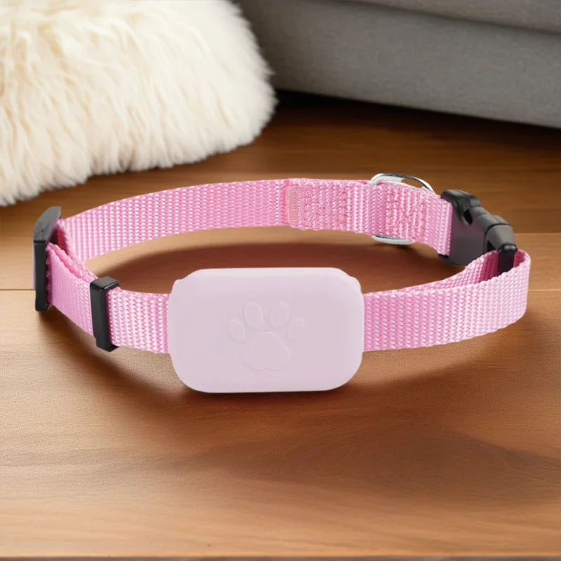 Smart Pet GPS Tracker with Adjustable Collar - Keep Your Cat and Dog Safe and Sound!