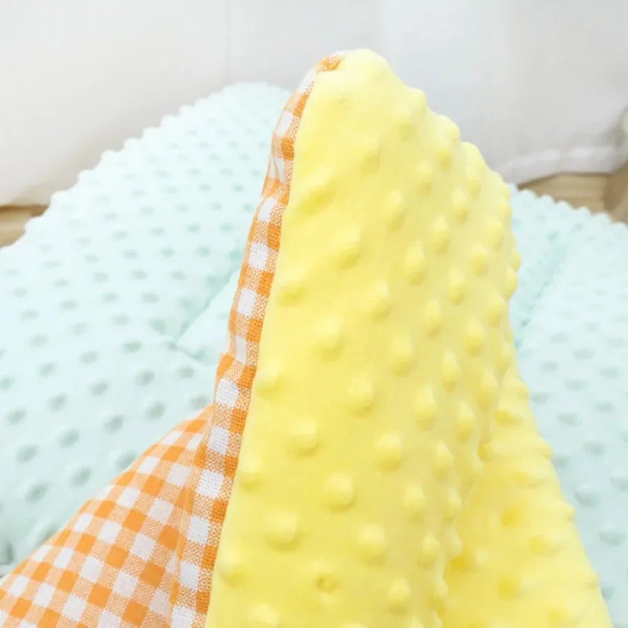 Cozy Cats Mat: The Ultimate Bed and Accessory for Your Feline Friends - Perfect for Kittens and Cats Alike!