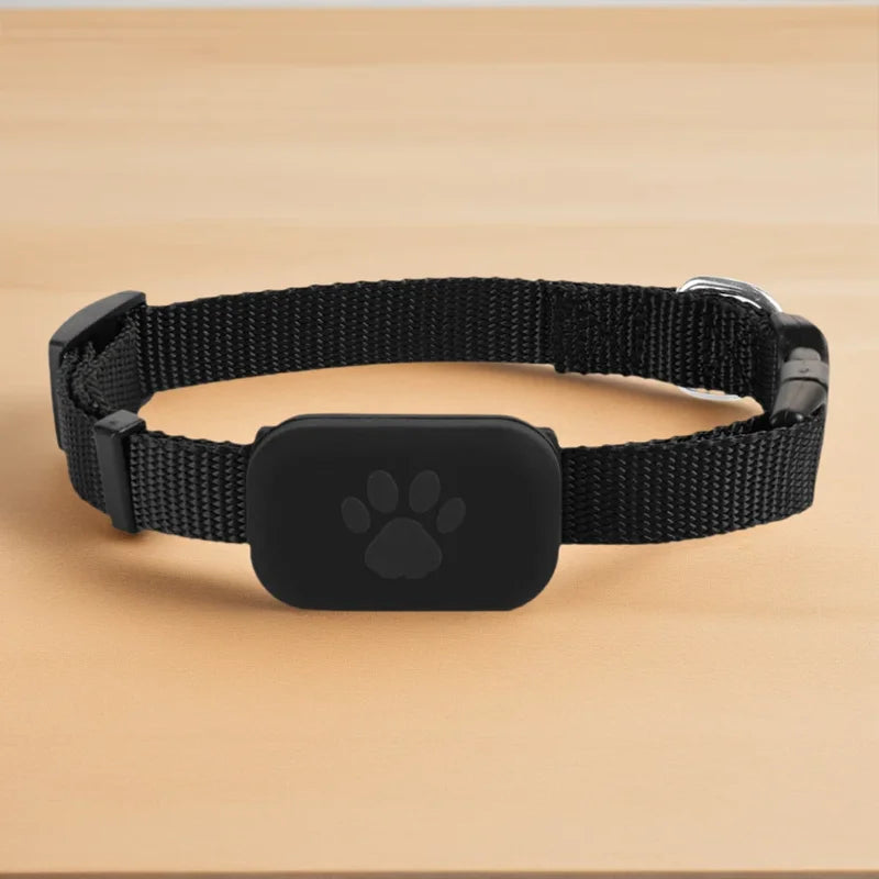 Smart Pet GPS Tracker with Adjustable Collar - Keep Your Cat and Dog Safe and Sound!